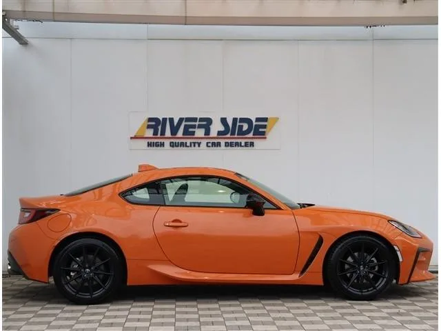 Toyota GR86 RZ 10TH ANNIVERSARY LIMITED 2023 — миниатюра 3