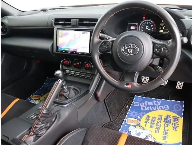 Toyota GR86 RZ 10TH ANNIVERSARY LIMITED 2023 — миниатюра 5