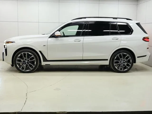 BMW X7 X DRIVE 40D M SPORT 2024 — миниатюра 2