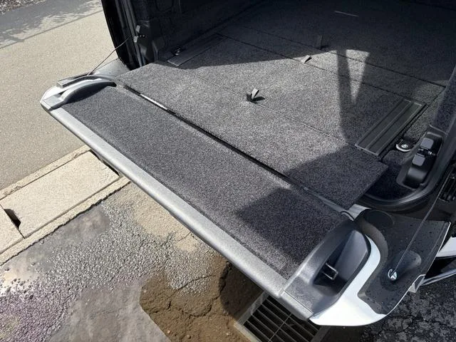 Land Rover Range Rover SV P530 STANDARD WHEELBASE 2023 — миниатюра 3