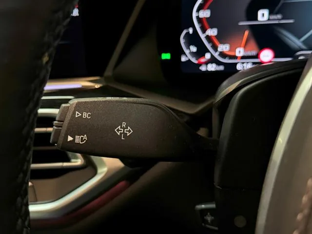 BMW X7 M50I 2022 — миниатюра 5