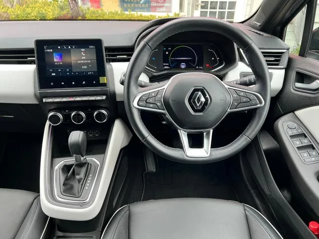 Renault LUTECIA ENTRACTE E-TECH FULL HYBRID 2024 — миниатюра 5