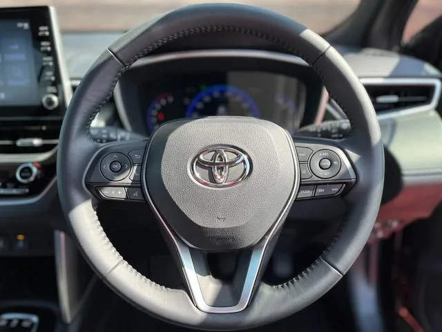 Toyota COROLLA CROSS HYBRID Z 2023 — миниатюра 5
