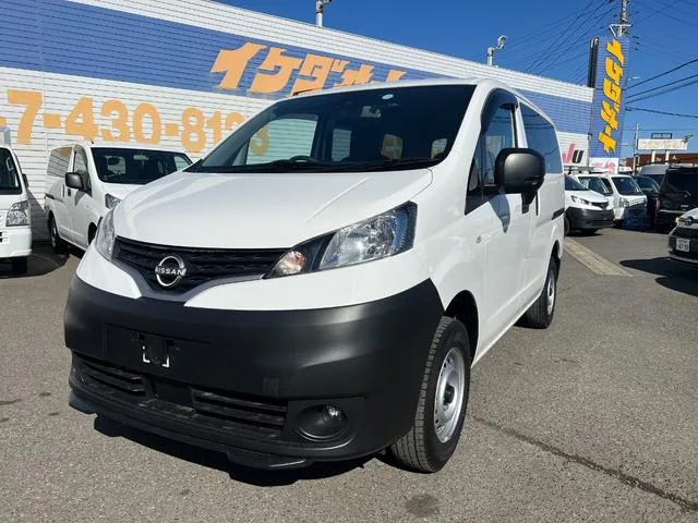 Nissan NV200 VANETTE VAN DX 2024 — фото 1, купить с доставкой в Москву