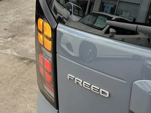 Honda FREED E:HEV AIR 2024 — миниатюра 3