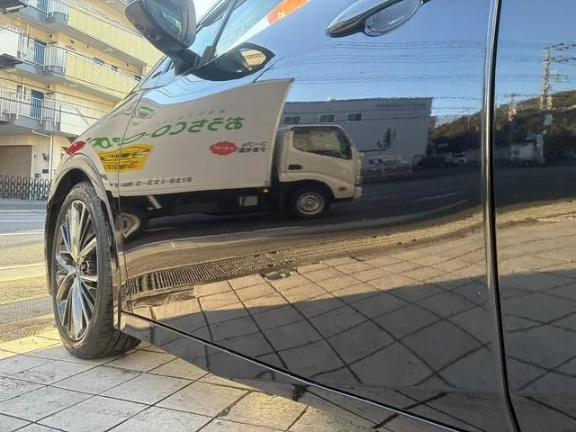 Toyota Prius Z 2023 — миниатюра 3