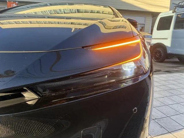 Toyota Prius Z 2023 — миниатюра 5