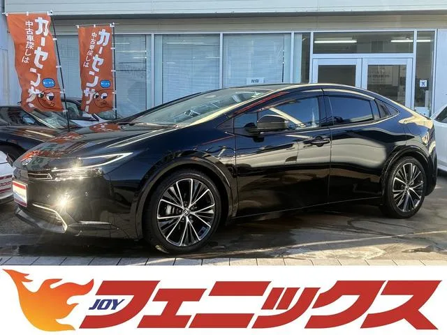 Toyota Prius Z 2023 — фото 1, купить с доставкой в Москву