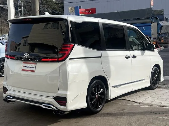 Toyota NOAH S-Z 2023 — миниатюра 3