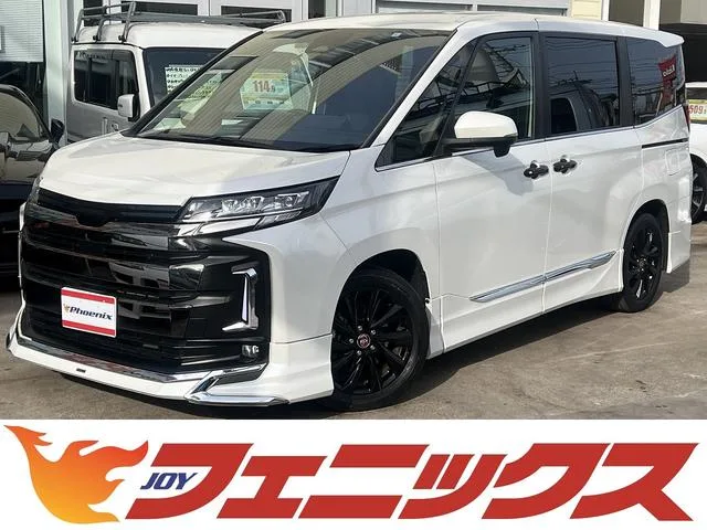Toyota NOAH S-Z 2023 — фото 1, купить с доставкой в Москву
