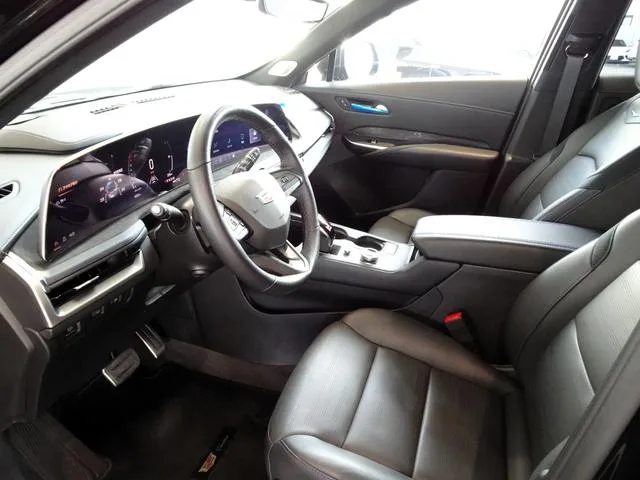 Cadillac CADILLAC XT4 SPORT 2025 — миниатюра 3