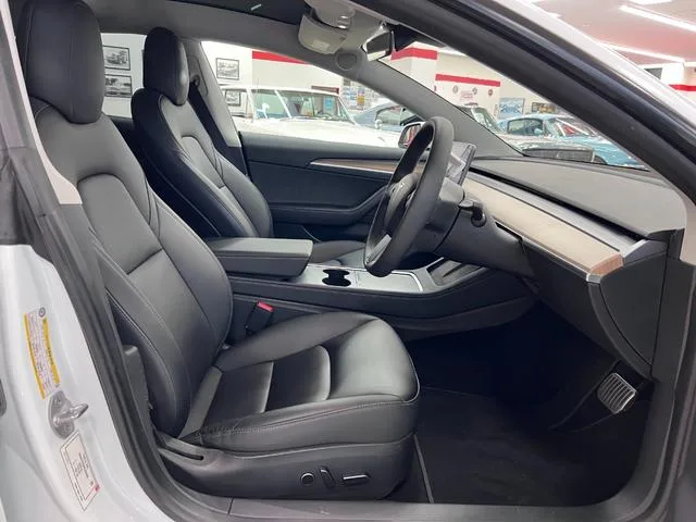 Tesla MODEL 3 LONG RANGE AWD 2022 — миниатюра 4