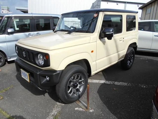 Suzuki Jimny XC 2025 — фото 1, купить с доставкой в Москву