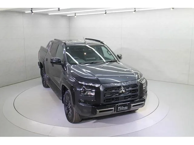 Mitsubishi TRITON GSR 2025 — миниатюра 2