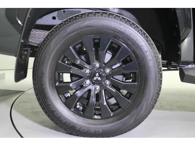 Mitsubishi TRITON GSR 2025 — миниатюра 5