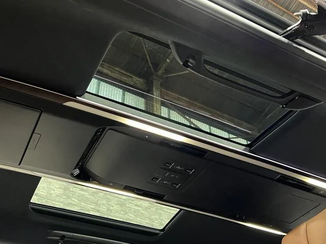 Toyota VELLFIRE HYBRID Z PREMIER 2023 — миниатюра 3