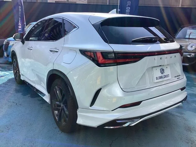Lexus NX NX350H VERSION L 2023 — миниатюра 5