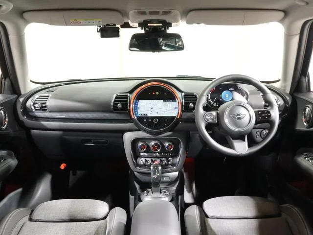 MINI MINI COOPER D CLUBMAN PREMIUM PLUS PACKAGE CLASSIC TRIM 2024 — миниатюра 2