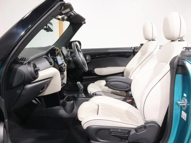 MINI MINI COOPER S CONVERTIBLE PREMIUM PLUS PACKAGE CLASSIC TRIM 2023 — миниатюра 4