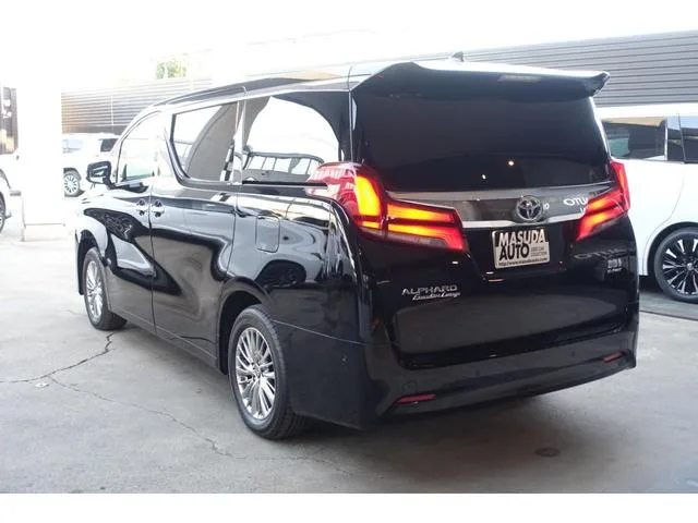 Toyota ALPHARD HYBRID G F PACKAGE 2022 — миниатюра 3