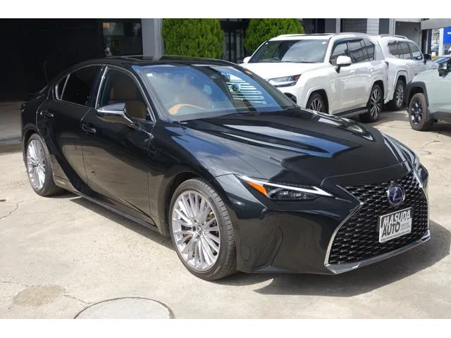Lexus IS IS300H VERSION L 2022 — миниатюра 2