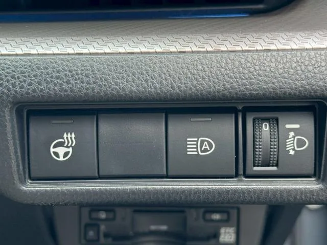 Toyota Prius Z 2023 — миниатюра 5
