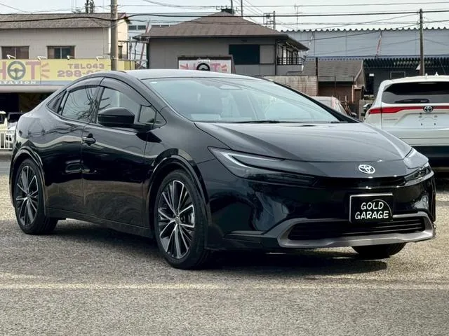 Toyota Prius Z 2023 — миниатюра 2