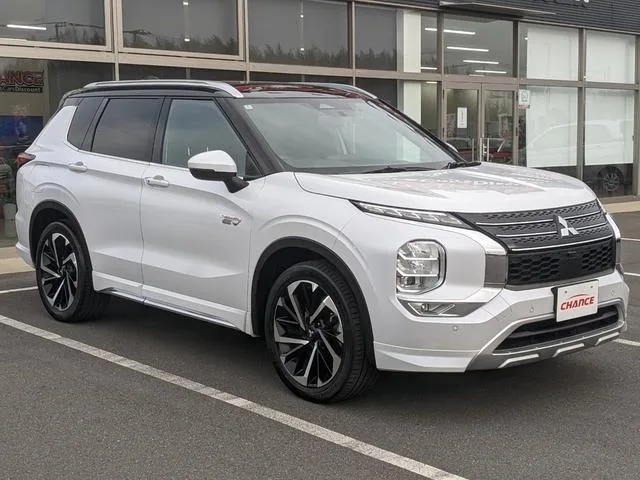 Mitsubishi OUTLANDER PHEV P 2022 — миниатюра 2