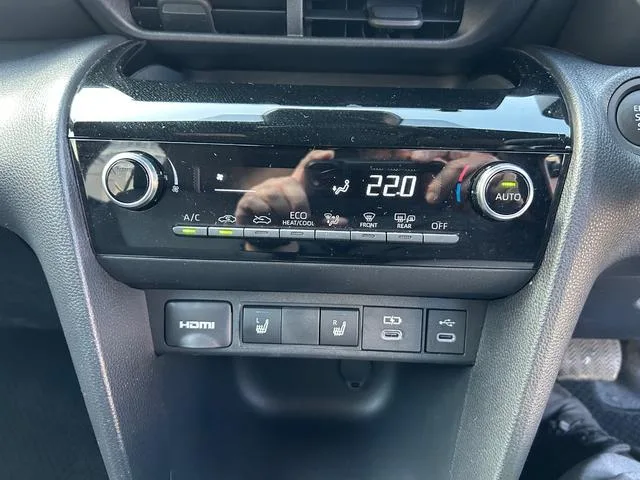 Toyota YARIS CROSS Z 2025 — миниатюра 4