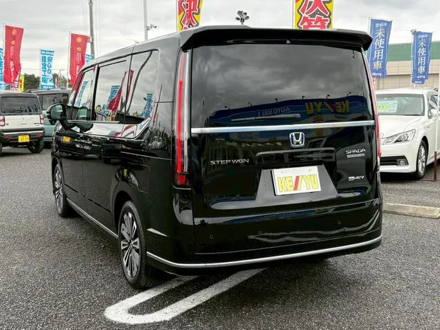 Honda STEPWAGON E:HEV SPADA PREMIUM LINE 2025 — миниатюра 4