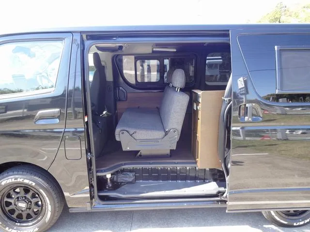 Toyota HIACE VAN 2023 — миниатюра 2