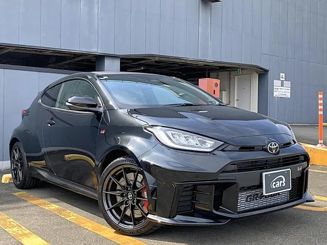 Toyota GR YARIS RZ HIGH PERFORMANCE 2025 — миниатюра 4