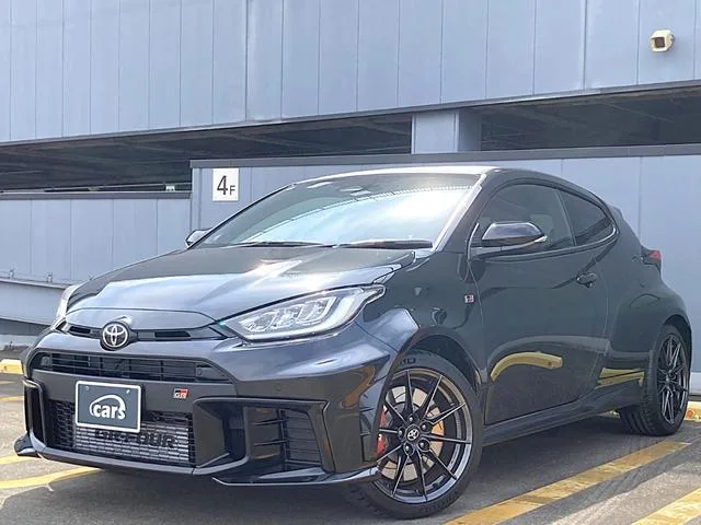 Toyota GR YARIS RZ HIGH PERFORMANCE 2025 — фото 1, купить с доставкой в Москву