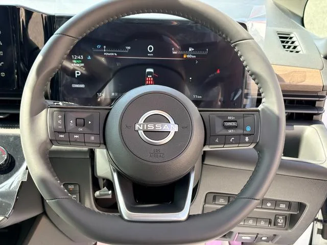 Nissan SERENA E-POWER HIGHWAY STAR V 2026 — миниатюра 4