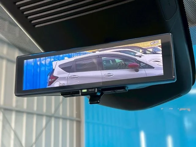 Nissan SERENA E-POWER HIGHWAY STAR V 2023 — миниатюра 3