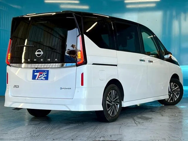 Nissan SERENA E-POWER HIGHWAY STAR V 2023 — миниатюра 5