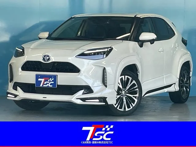 Toyota YARIS CROSS HYBRID Z 2022 — фото 1, купить с доставкой в Москву