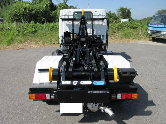 Mitsubishi Fuso CANTER 2024 — миниатюра 2