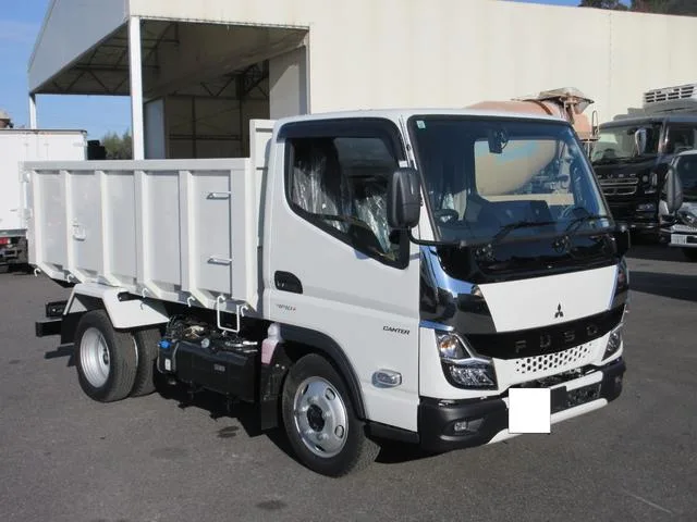 Mitsubishi Fuso CANTER 2024 — фото 1, купить с доставкой в Москву