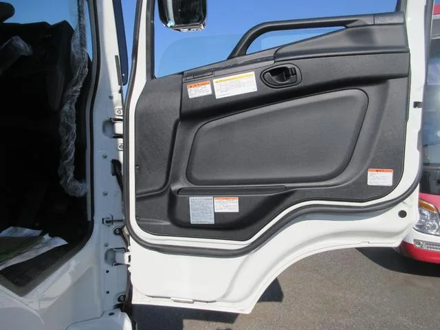Mitsubishi Fuso SUPER GREAT 2026 — миниатюра 5
