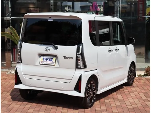 Daihatsu TANTO CUSTOM RS LIMITED 2026 — миниатюра 4
