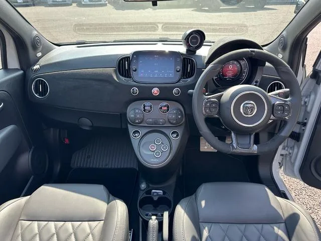 Abarth ABARTH 695C TURISMO 2023 — миниатюра 5