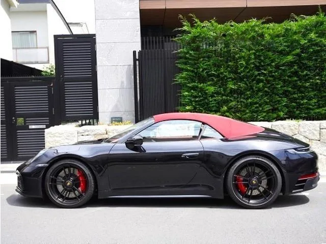 Porsche 911 911 CARRERA GTS CABRIOLET 2023 — миниатюра 2