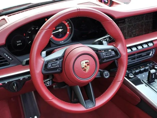 Porsche 911 911 CARRERA GTS CABRIOLET 2023 — миниатюра 3