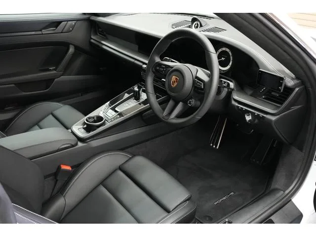 Porsche 911 911 CARRERA 4 GTS 2023 — миниатюра 3