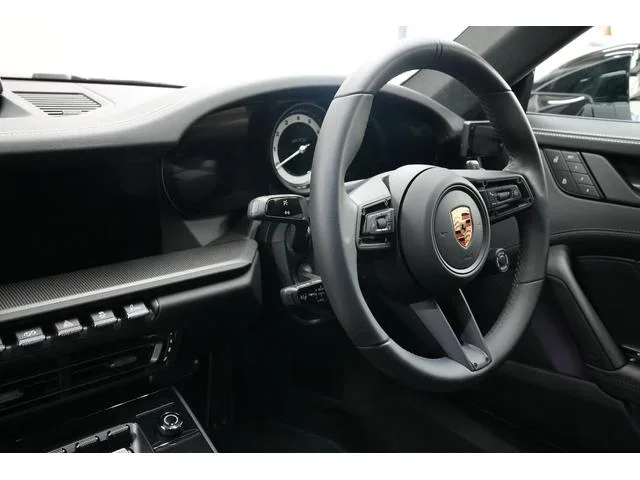 Porsche 911 911 CARRERA 4 GTS 2023 — миниатюра 4