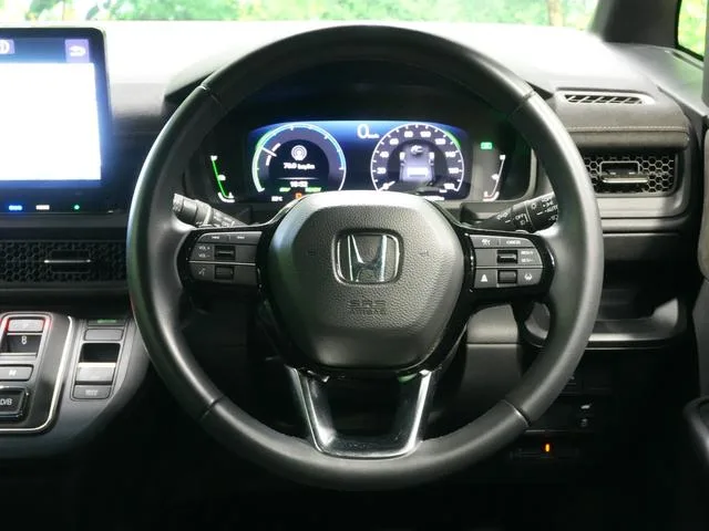Honda STEPWAGON E:HEV SPADA PREMIUM LINE 2022 — миниатюра 3