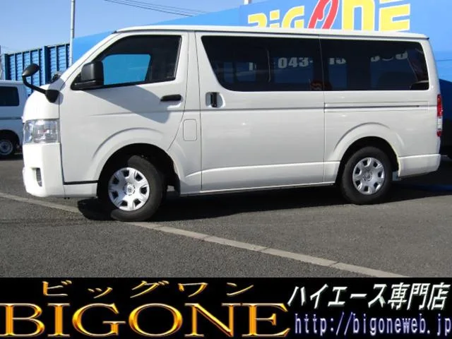 Toyota HIACE VAN LONG DX GL PACKAGE 2022 — фото 1, купить с доставкой в Москву