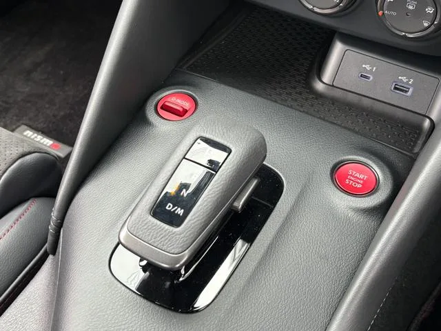 Nissan FAIRLADY Z NISMO 2024 — миниатюра 3