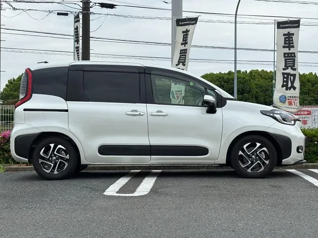 Toyota SIENTA HYBRID Z 2024 — миниатюра 4